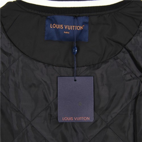Clothes Louis Vuitton 1320
