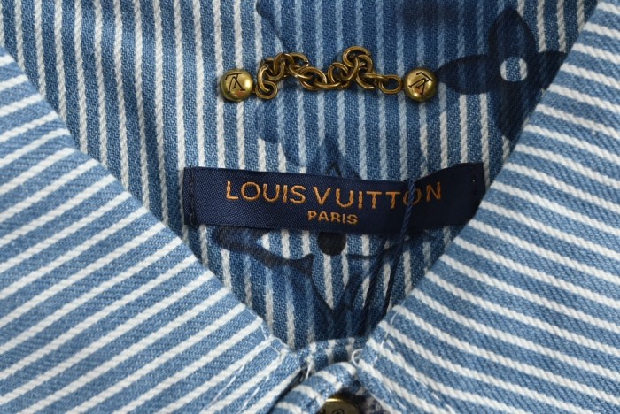 Clothes Louis Vuitton 1328