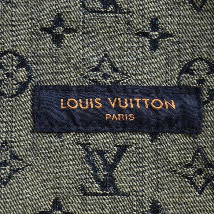 Clothes Louis Vuitton 1325
