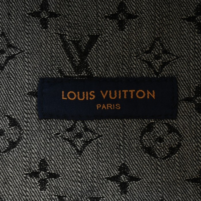 Clothes Louis Vuitton 1324