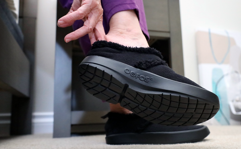 women's oocoozie low shoe black