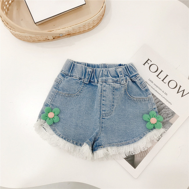 Korean children's clothing children's denim shorts spring and summer girls fashionable three-dimensional flower casual pants trend