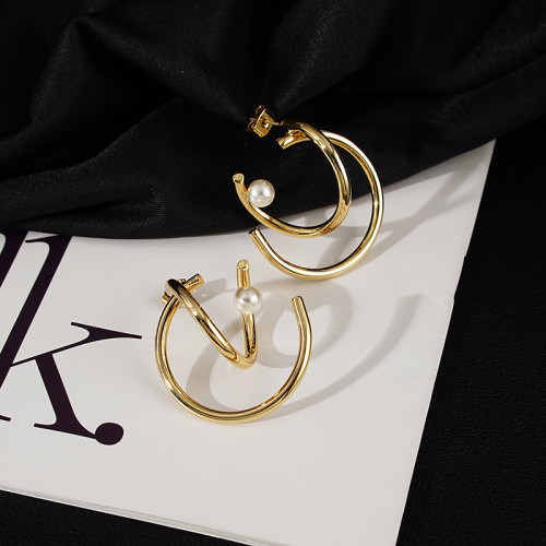 Pearl Earrings Women'S Light Luxury Fashion Circle Earrings 18K Gold Plated Style Simple Niche Design Earrings
