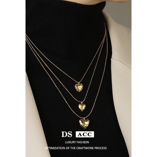 Love Necklace Women Niche Design Fashion Pendant Personalized Versatile Simple 18K Metal Plated Collarbone Chain