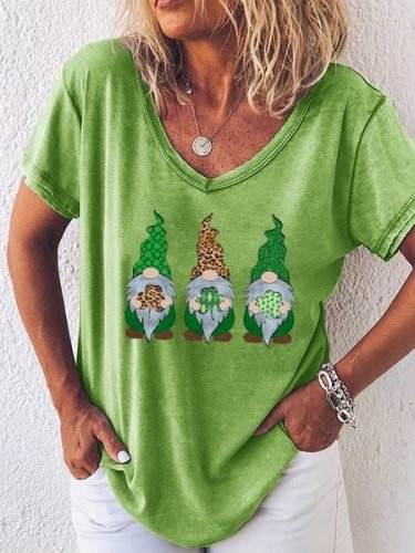 St. Patrick's Day Gnome Print V-Neck Short Sleeve T-Shirt