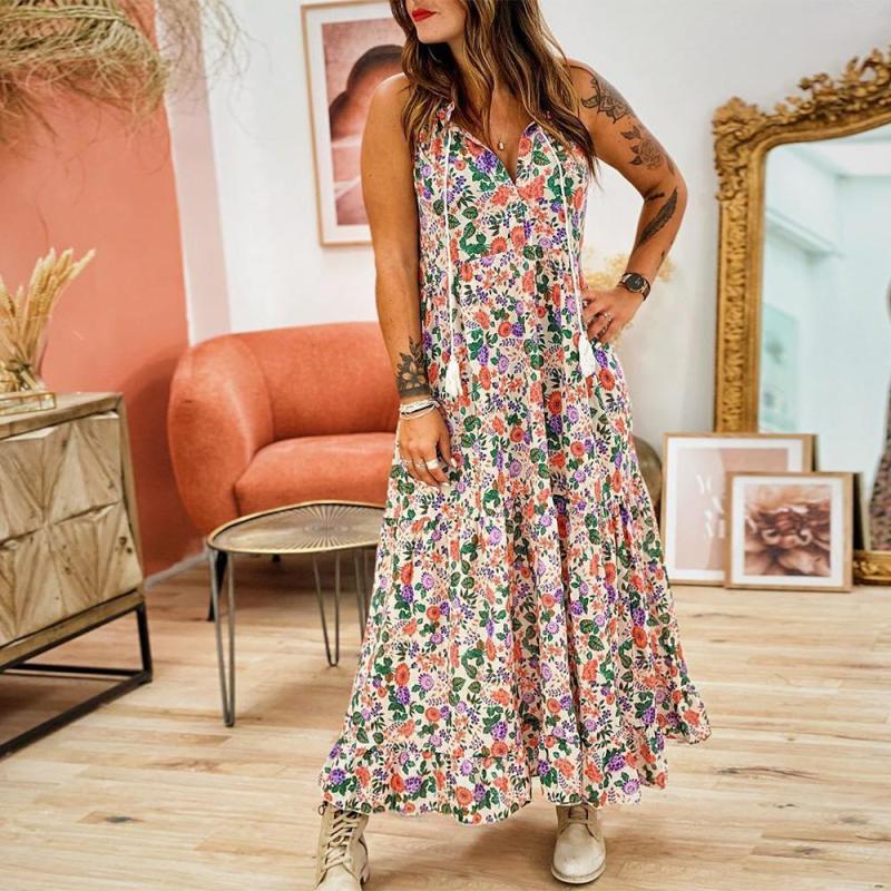 Flowing Floral Print Spaghetti Straps Sleeveless Maxi Dress