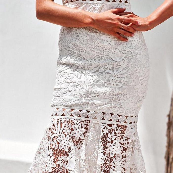 Off-the- Shoulder Sleeveless Lace Bodycon Dress