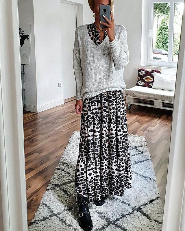 Classic Black Leopard Printed V-Neck 3/4 Sleeve Loose Maxi Dress