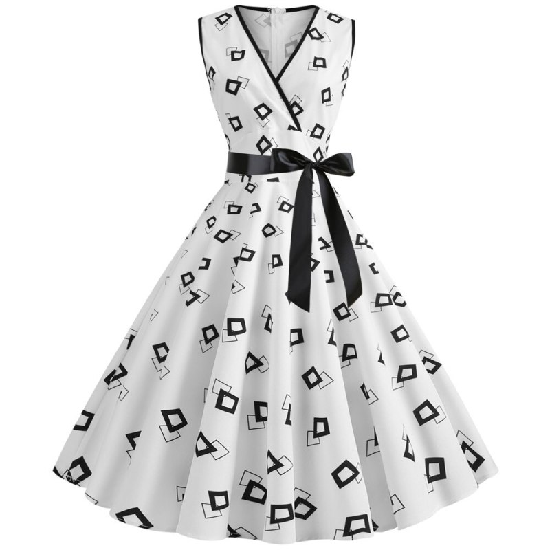 Women's V Neck Cocktail Party A-line Skater Big Polka Dot Dress With Belt