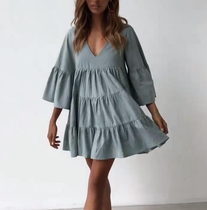 Pleated V-Neck Slouchy Mini Dress（Video）