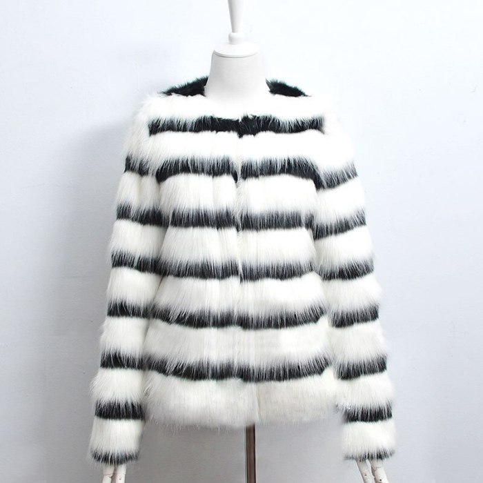 2021 Fashion Black White Striped Faux Fur Coat Autumn Winter Long Sleeved Jacket Women's O-Neck Warm Coats Plus Size Ladies Coat
