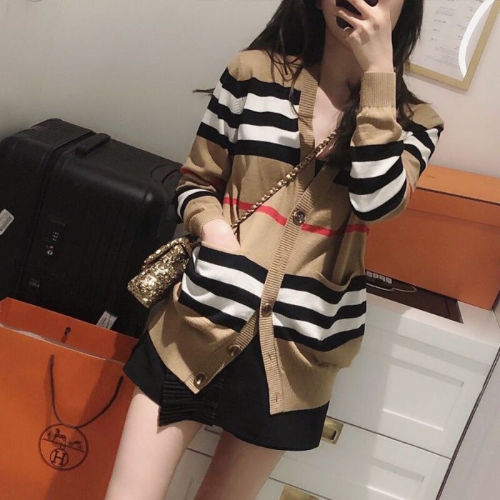 Knitted Cardigan Coat for Women Autumn 2021 New Korean Style Loose-Fitting Versatile Sweater Women's Long Sleeve Sweater Thin