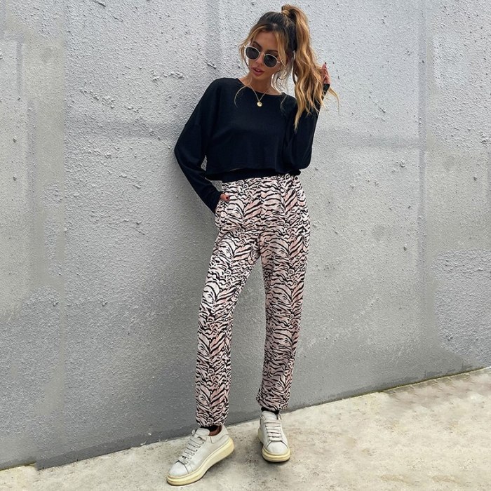 2 Pieces Women's Set Long Sleeve T-shirt + Leopard Pants High Street Girls Outwear Casual Women Pajama Suits