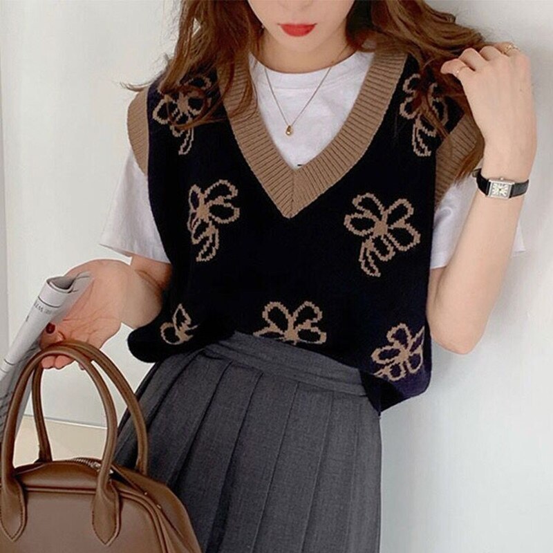 Sweater Vest Women Vintage Print Fashion Sleeveless Loose Chic Korean Style All-match Elegant Autumn Tops Woman Simple V-neck