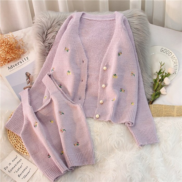 NEW Women's Two-piece Floral Embroidered Knitted Cardigan Sweater Vintage V-neck Long Sleeve Women Outerwear Chic Tops