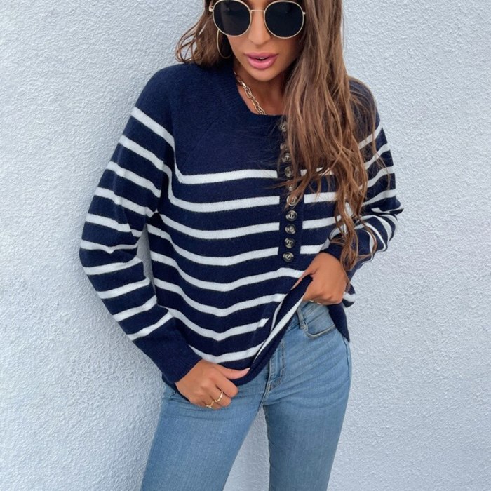 Autumn Winter New Knitwear Women Single-breasted Stripe Pullover Top Women Sweater Fashion Button Cardigan Women Sweater