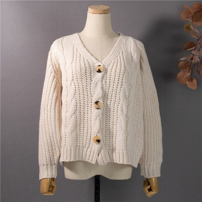 Women's Sweaters V-Neck Buttons Cardigans Oversize Knitwears