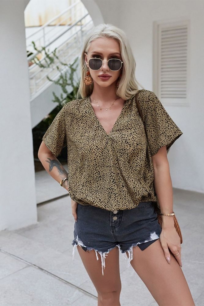 Spring New Leopard Print Top Women Short Sleeve V Neck T-Shirts Top Ladies Loose Summer Floral Pullover Tops