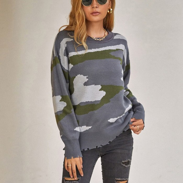 Crewneck Sweater Women's 2021 Autumn/Winter New Hand-cut Hole Tassels Long-sleeved Thick Camouflage Knit Sweater Top