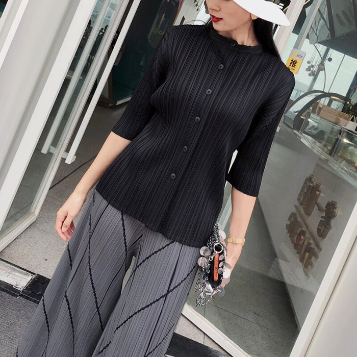 Casual BAT Sleeve Shirt Pleated Stand Collar Tops Blouse