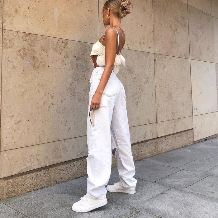 Women's Loose Vintage Wide Leg Hole White Solid Color Casual Trousers