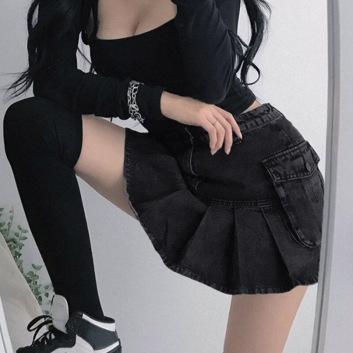 Y2K Black Jeans Pleated Skirts Big Pockets Denim Skirts Korean Cosplay Mini Skirts Women Harajuku Skirts Party Rave