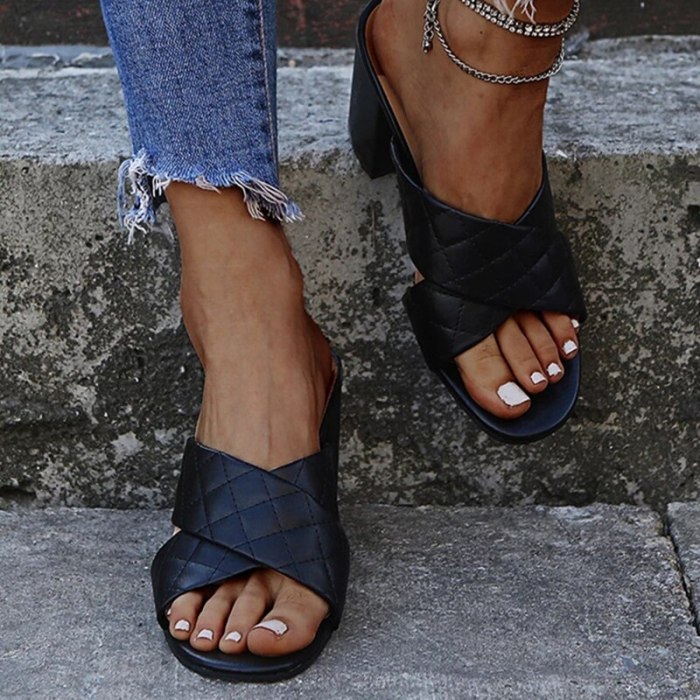 Summer Women Sandals Summer Fashion Slippers Lightweight Casual Sandals New Plaid Shallow Heel Women's Single Shoes