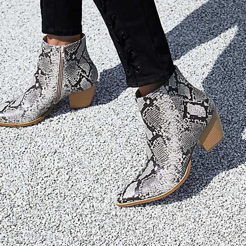 Gentlewomanly Snakeskin Pointed Toes Chunky Heels Martin Boots