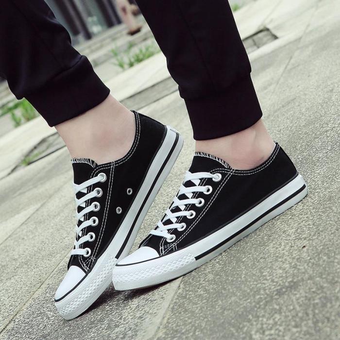 Classic Low Cute Canvas Lovers Sneakers