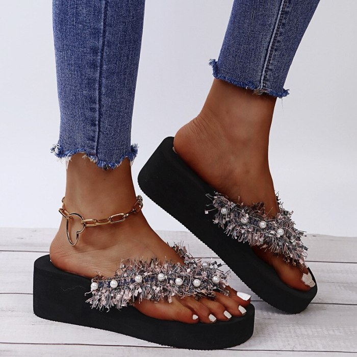 Female Shoes Low Fringe String Bead Big Size Slippers Soft Rubber Flip Flops Beige Heeled Sandals Slides 2021 Comfort Hawaiian F