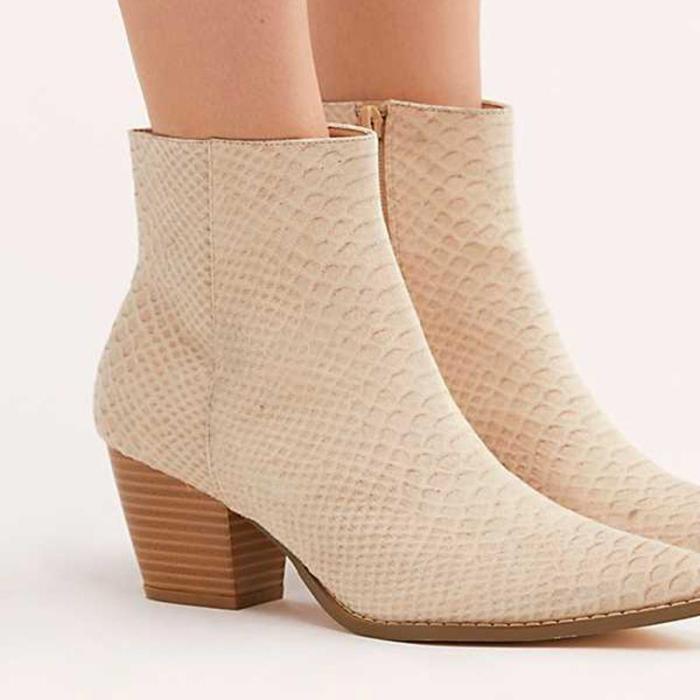 Gentlewomanly Snakeskin Pointed Toes Chunky Heels Martin Boots