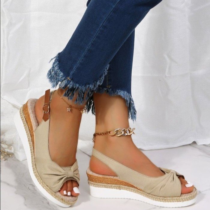 Summer Fashion Plus Size One Word Button Sponge Cake Thick Bottom Beach Wedge Sandals