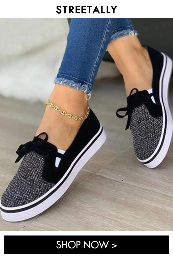 Plus Size Lace Up Solid Flat Casual Canvas Shoes