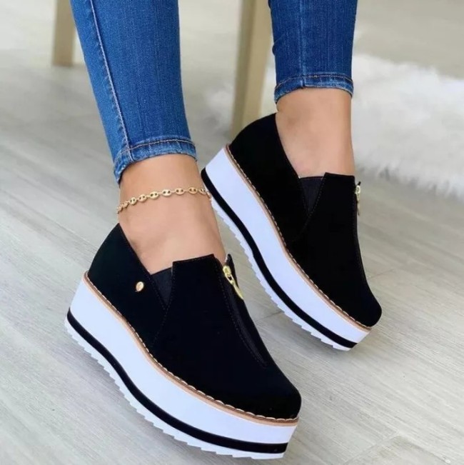 Low-top Thick Bottom Inner Heightened Leisure Sponge Cake Sneakers