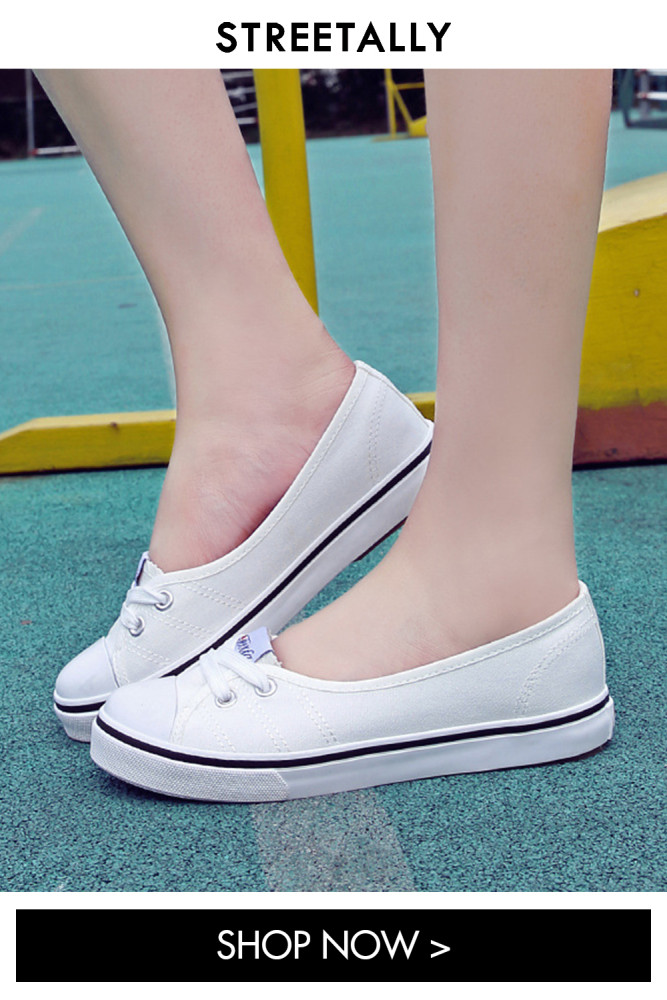 Light Mouth Solid Color Large Size Casual Flat Bottom Slip On Canvas Shoes