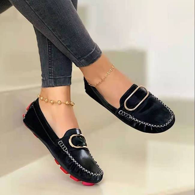 Casual Flat Metal Buckle Pump Large Flat & Loafers