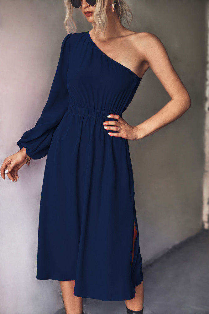 Fashion Classic Solid Color Slanted Shoulder Long Sleeve Midi Dresses