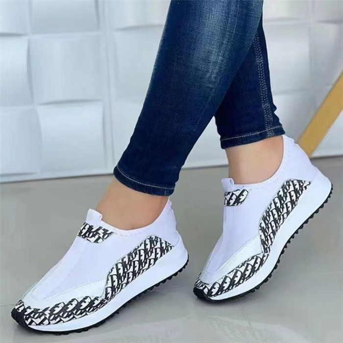 Casual Large Size Breathable Mesh Slip-On Running Sneakers