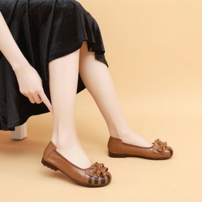 Cutout Holes Comfortable Soft Sole Flat & Loafers