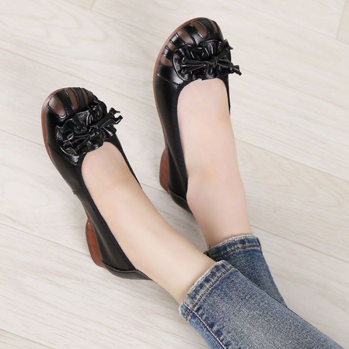 Cutout Holes Comfortable Soft Sole Flat & Loafers