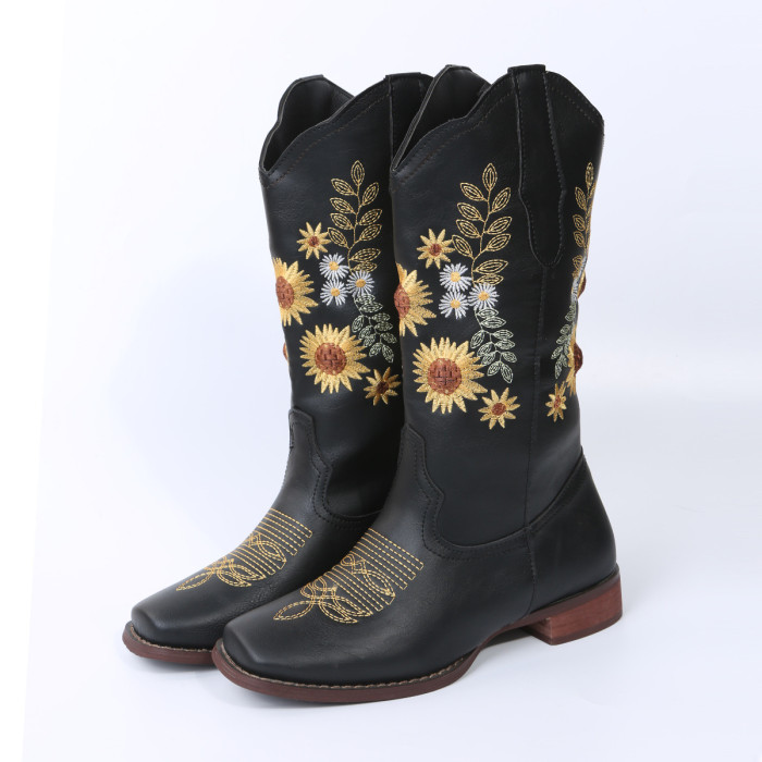 Square Toe Plus Size Embroidered Fashion Women's Boots