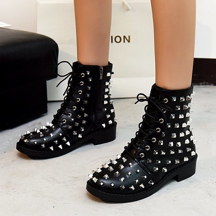 Side Zip Solid Studs Low Bar Plus Size Martin Boots