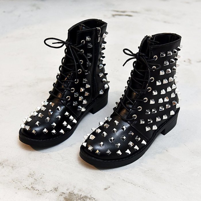 Side Zip Solid Studs Low Bar Plus Size Martin Boots