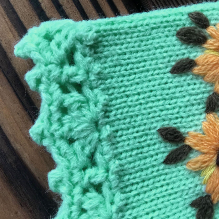Winter Daisy Hand Embroidered Warm Wool Knit Gloves