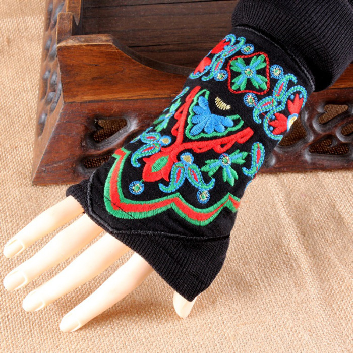 Vintage Ethnic Embroidered Sleeve Knit Fingerless Gloves