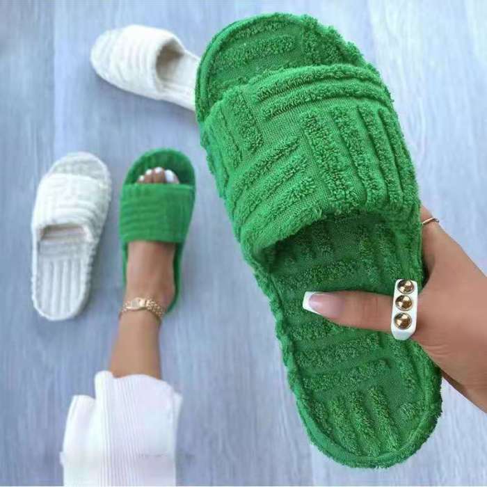 Fashion Embossed Home Comfort Flat Slippers
