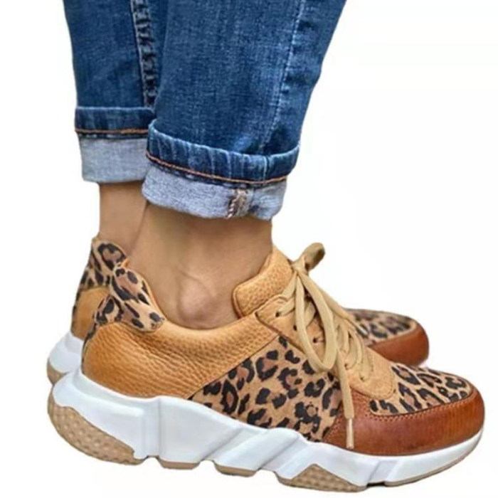 Oversized Platform Round Toe Low-Top Leopard-Panel Lace-Up Sneakers