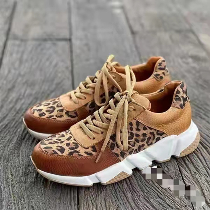 Oversized Platform Round Toe Low-Top Leopard-Panel Lace-Up Sneakers