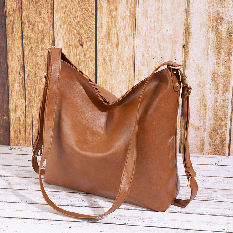 Women's New Vintage Large Capacity Soft Leather Bag