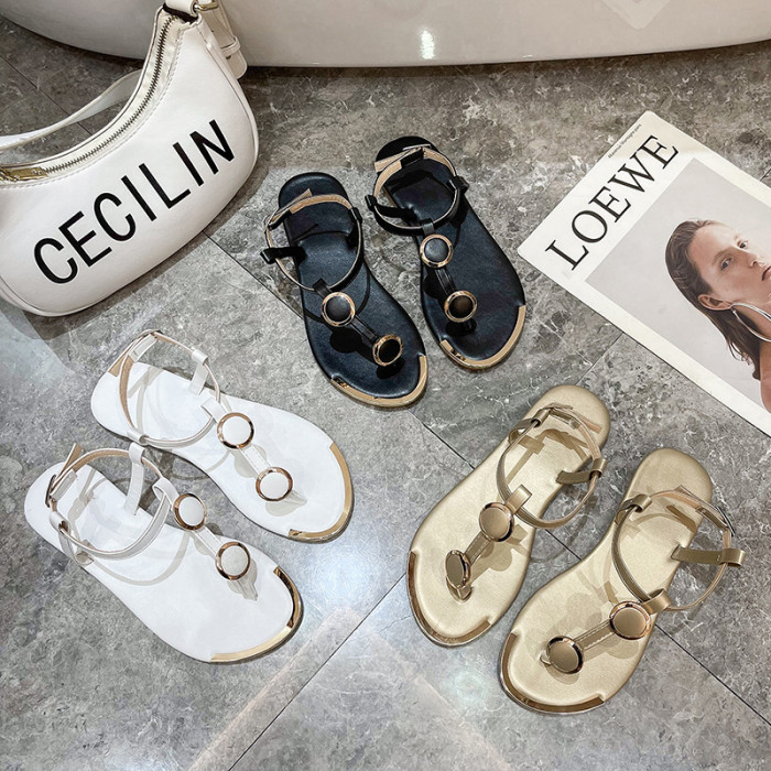 New Casual Fashion Clip-toe Flat Beach Sandals